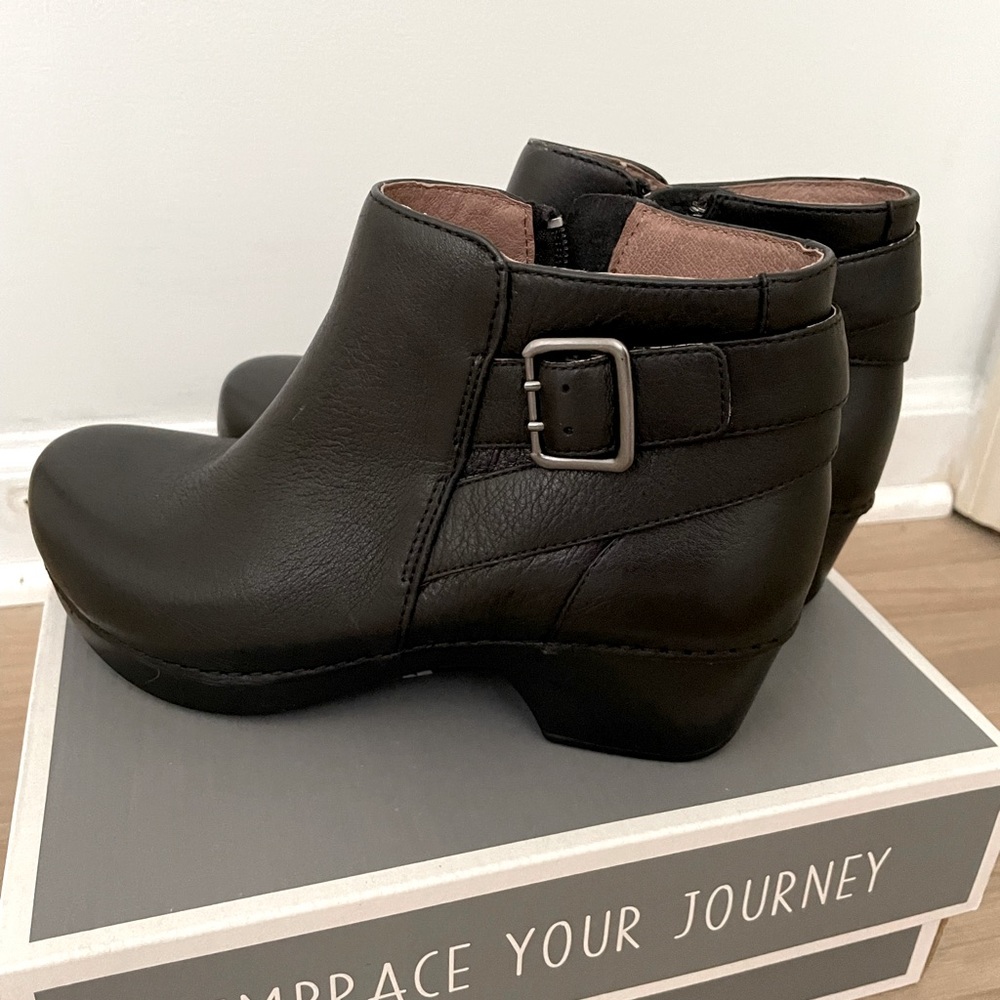 Dansko Tate Neutral Milled Napa Boot in Black